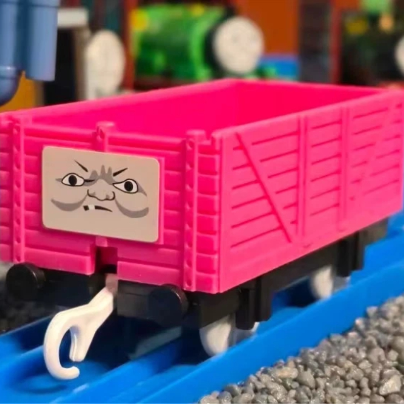 Stokta Mevcut Tren Pembe Gülen - Toy Train Track Set incelemesi ve fiyatı